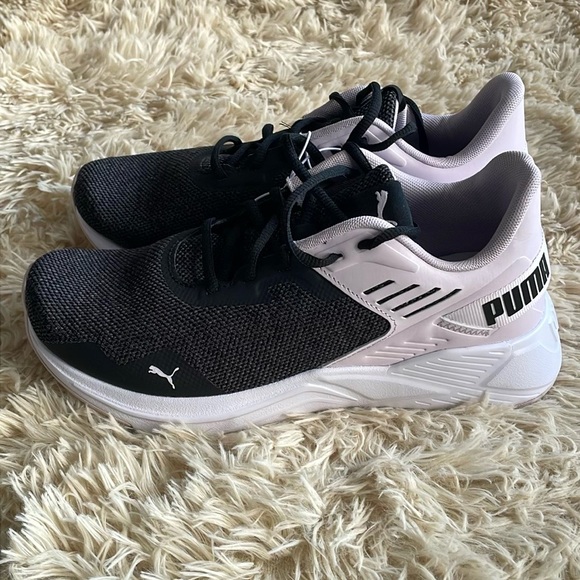 Woman’s Puma Runners Disperse XT2 - Picture 3 of 6